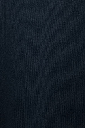 Camiseta azul marino de cuello pico con logo Rigby Go - Image 10