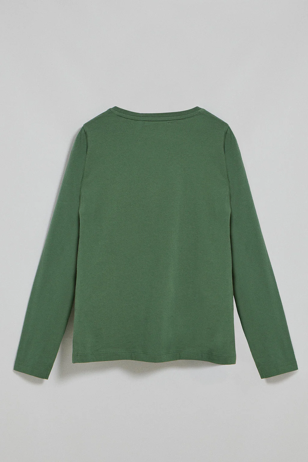 Camiseta básica de manga larga verde con logo Rigby Go - Image 7
