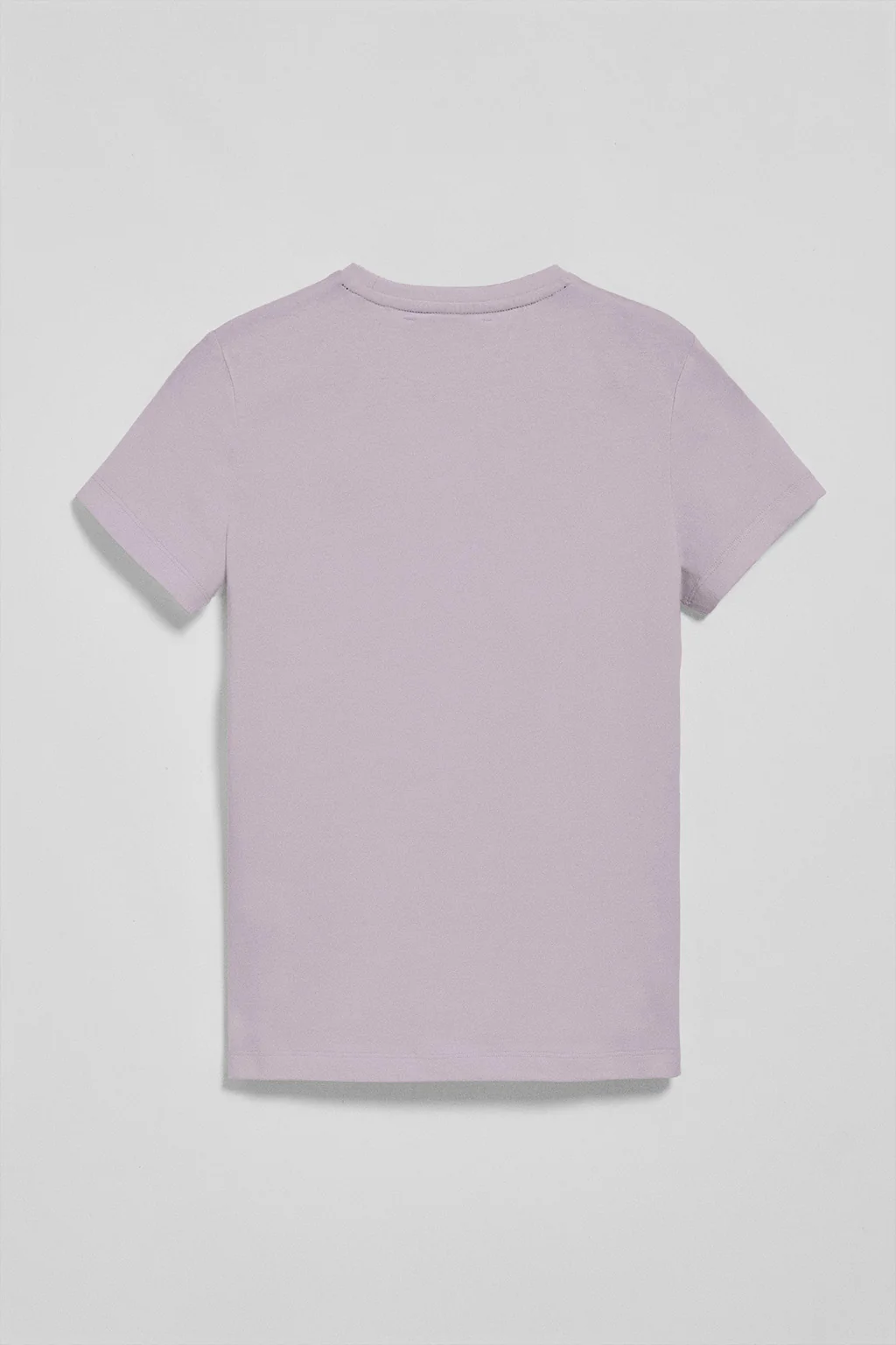 Camiseta lavanda de cuello redondo con bordado Rigby Go - Image 9