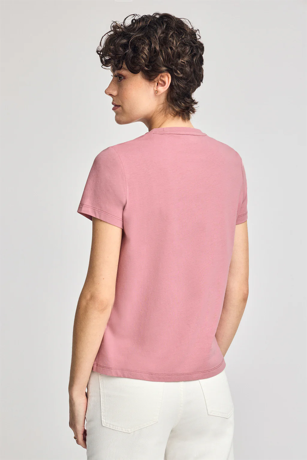 Camiseta rosa empolvado de cuello redondo con bordado Rigby Go - Image 2