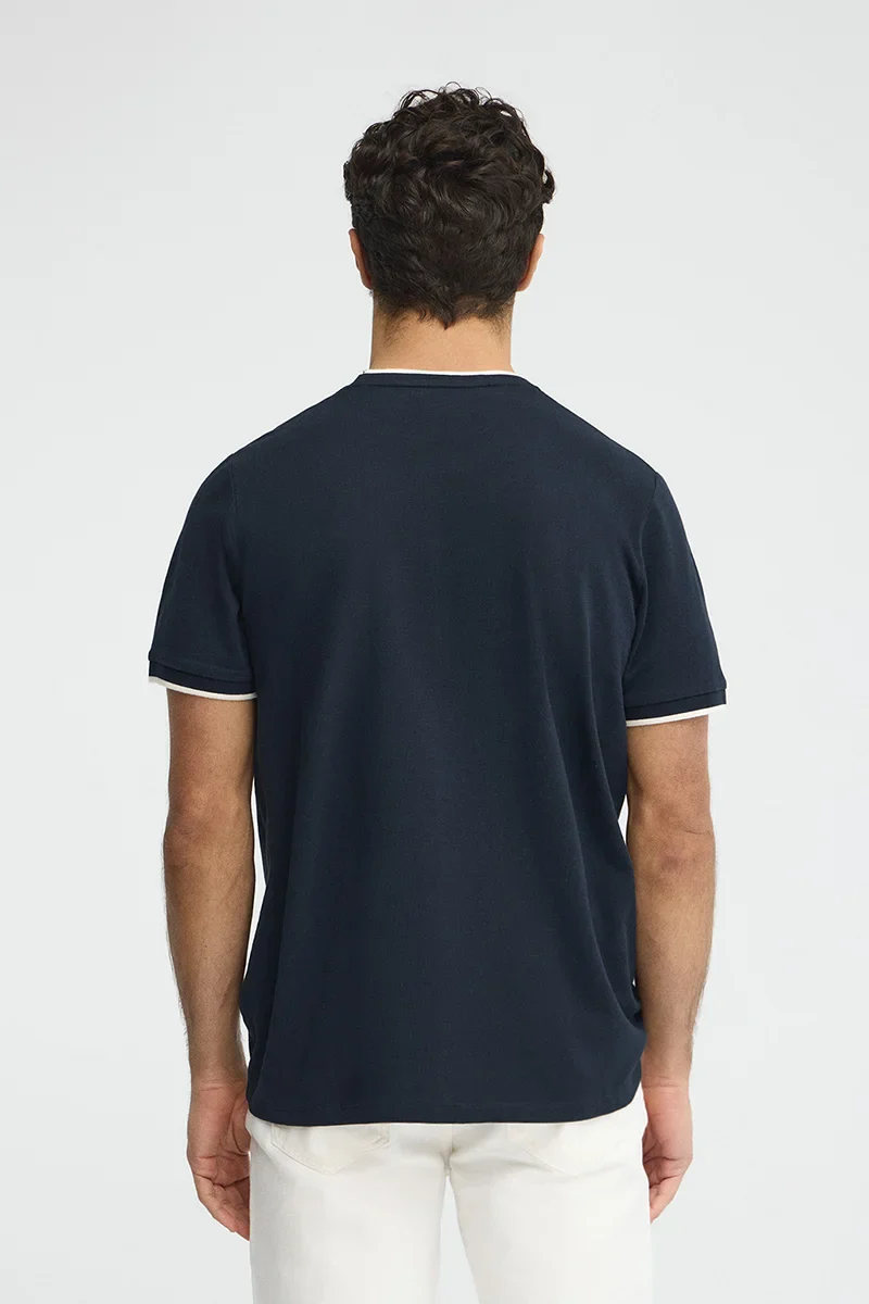 Camiseta azul marino de tejido pique con logo Rigby Go - Image 5