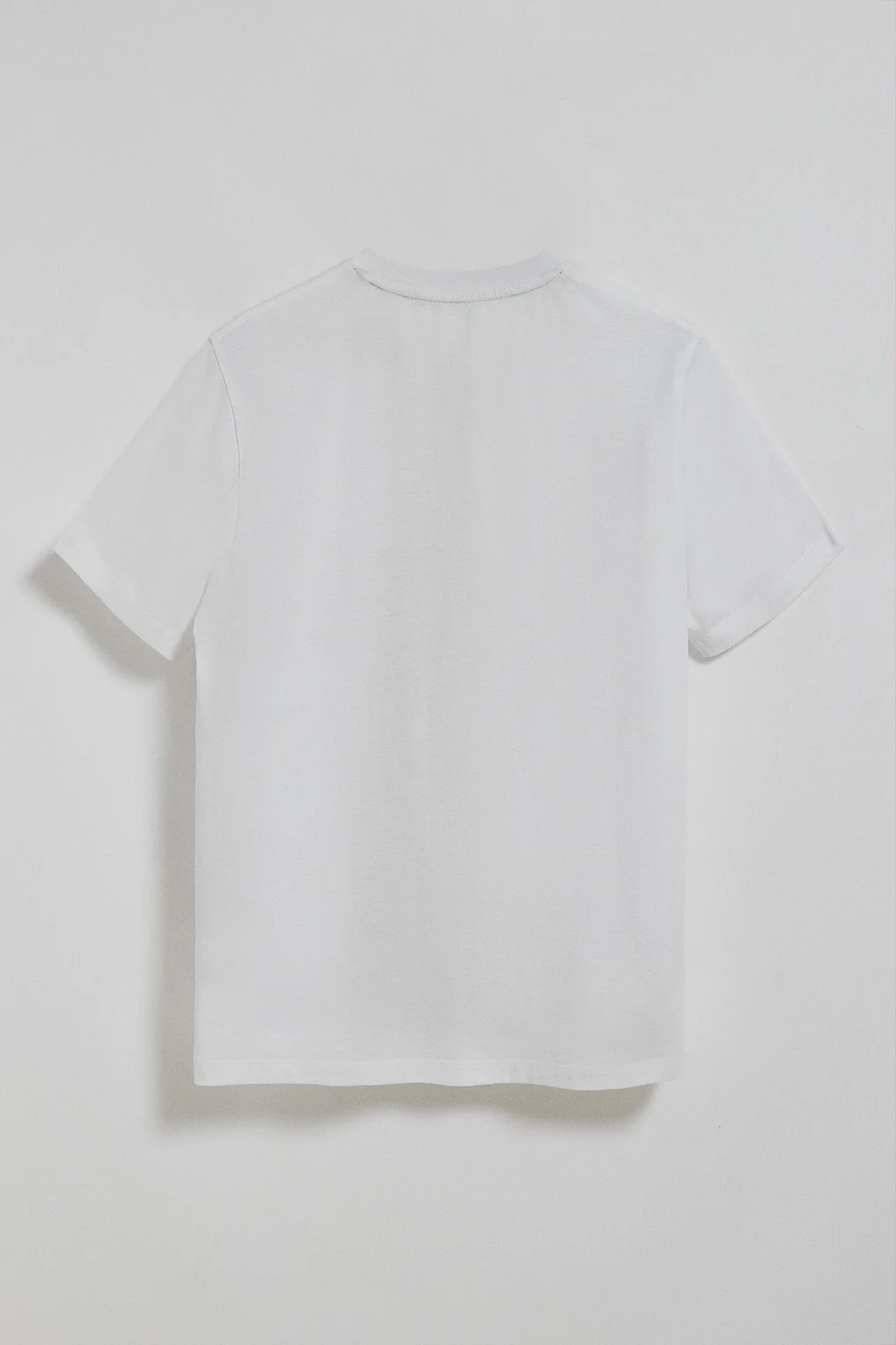 Camiseta blanca de cuello redondo con logotipo engomado Polo Club - Image 8