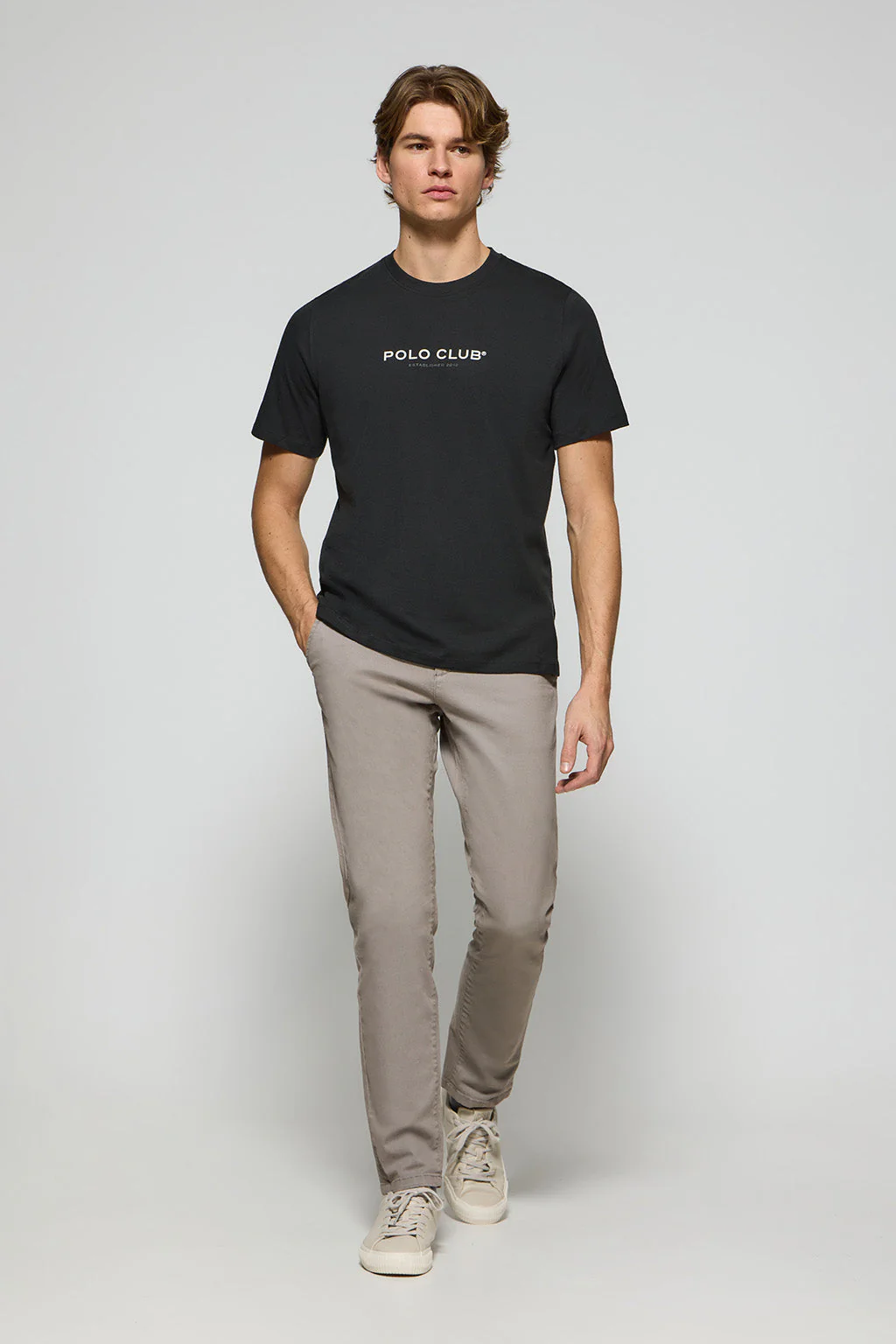 Camiseta negra de cuello redondo con logotipo engomado Polo Club - Image 4