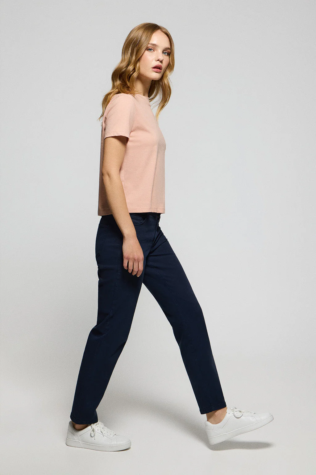 Camiseta Tori boxy fit rosa palo con print engomado Regular Block Polo Club - Image 4