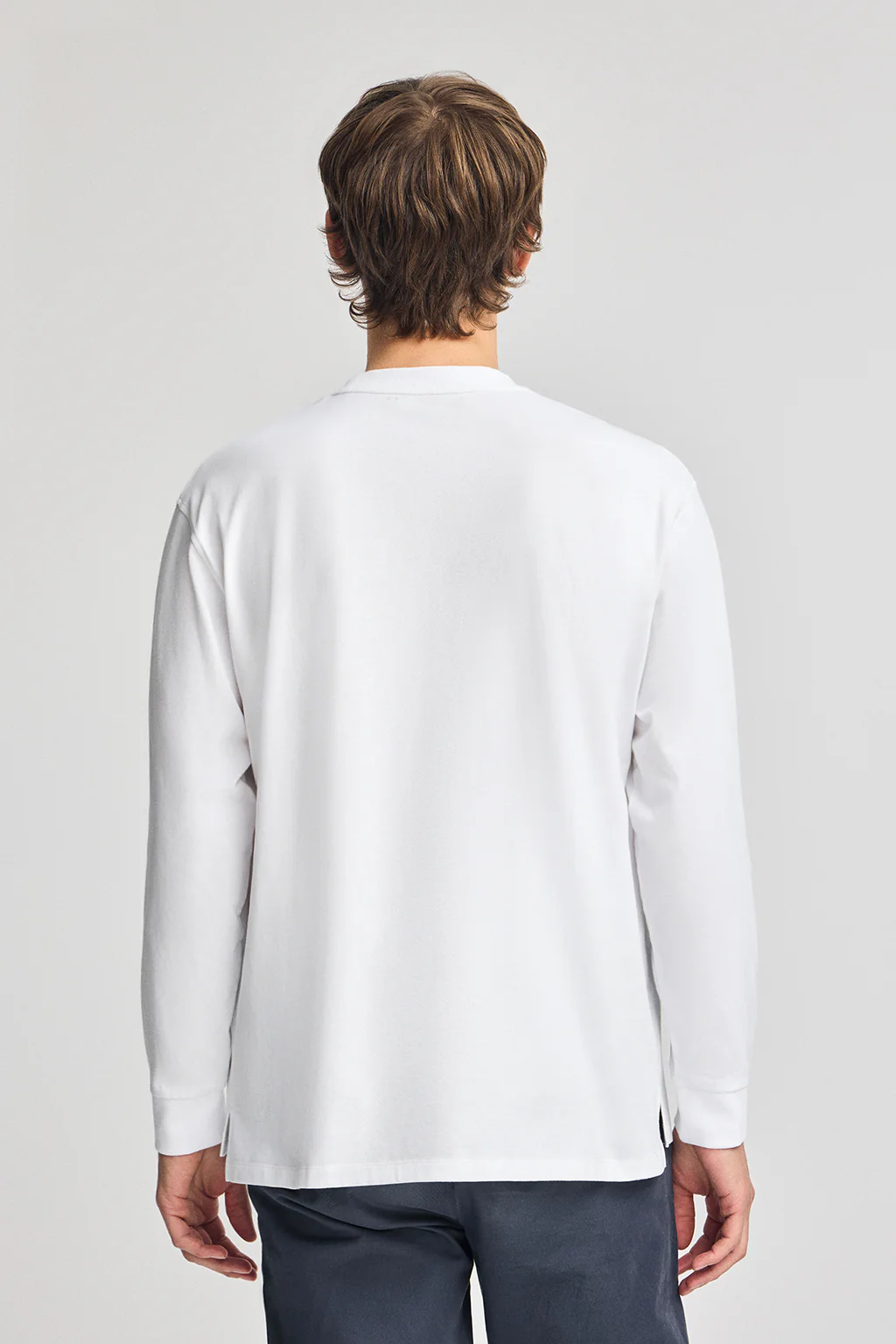 Camiseta blanca holgada con detalle Polo Club - Image 5