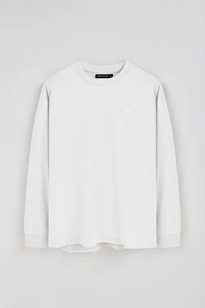 Camiseta blanca holgada con detalle Polo Club - Image 9