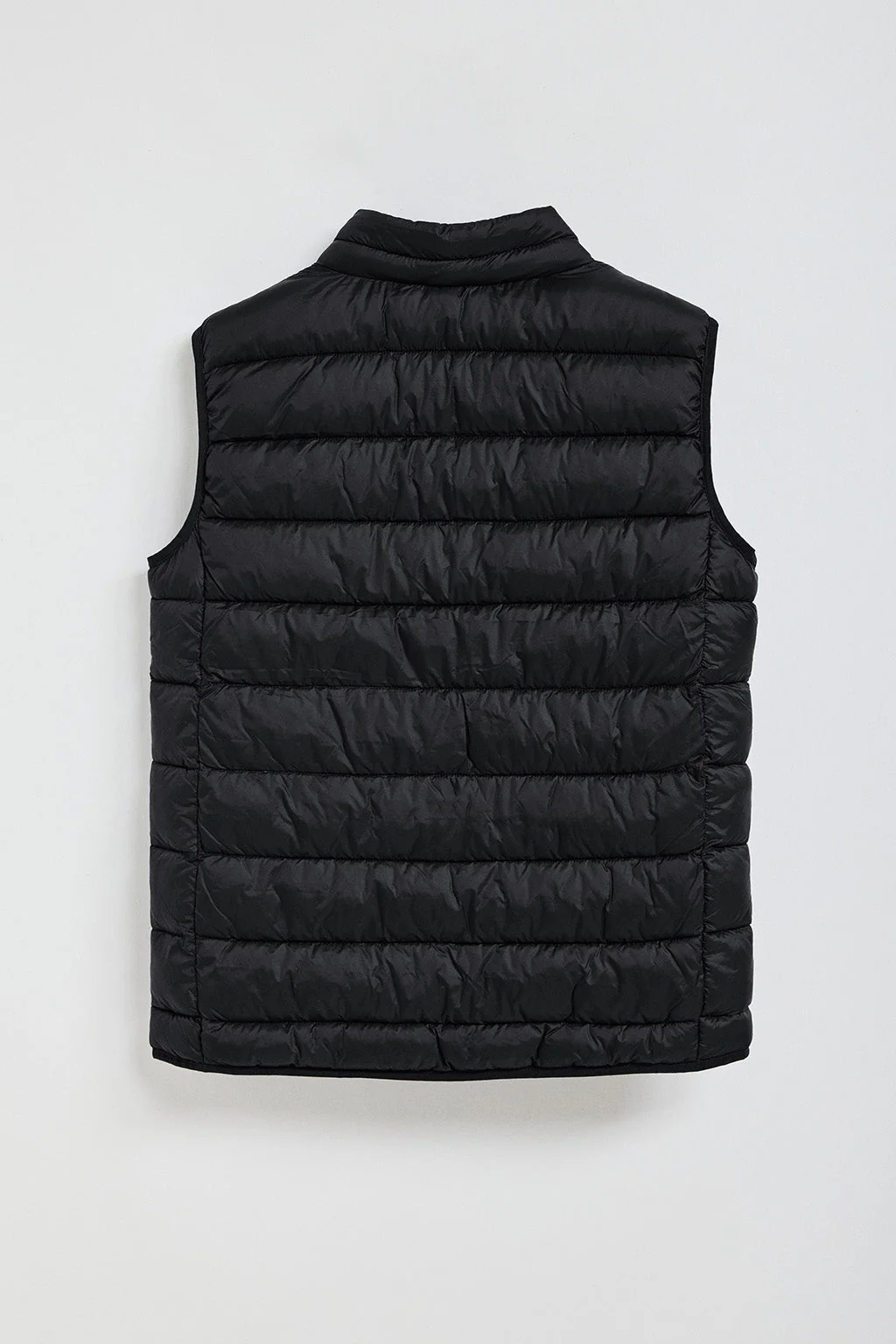 Chaleco Chase ultralight negro con parche Rigby Go - Image 8