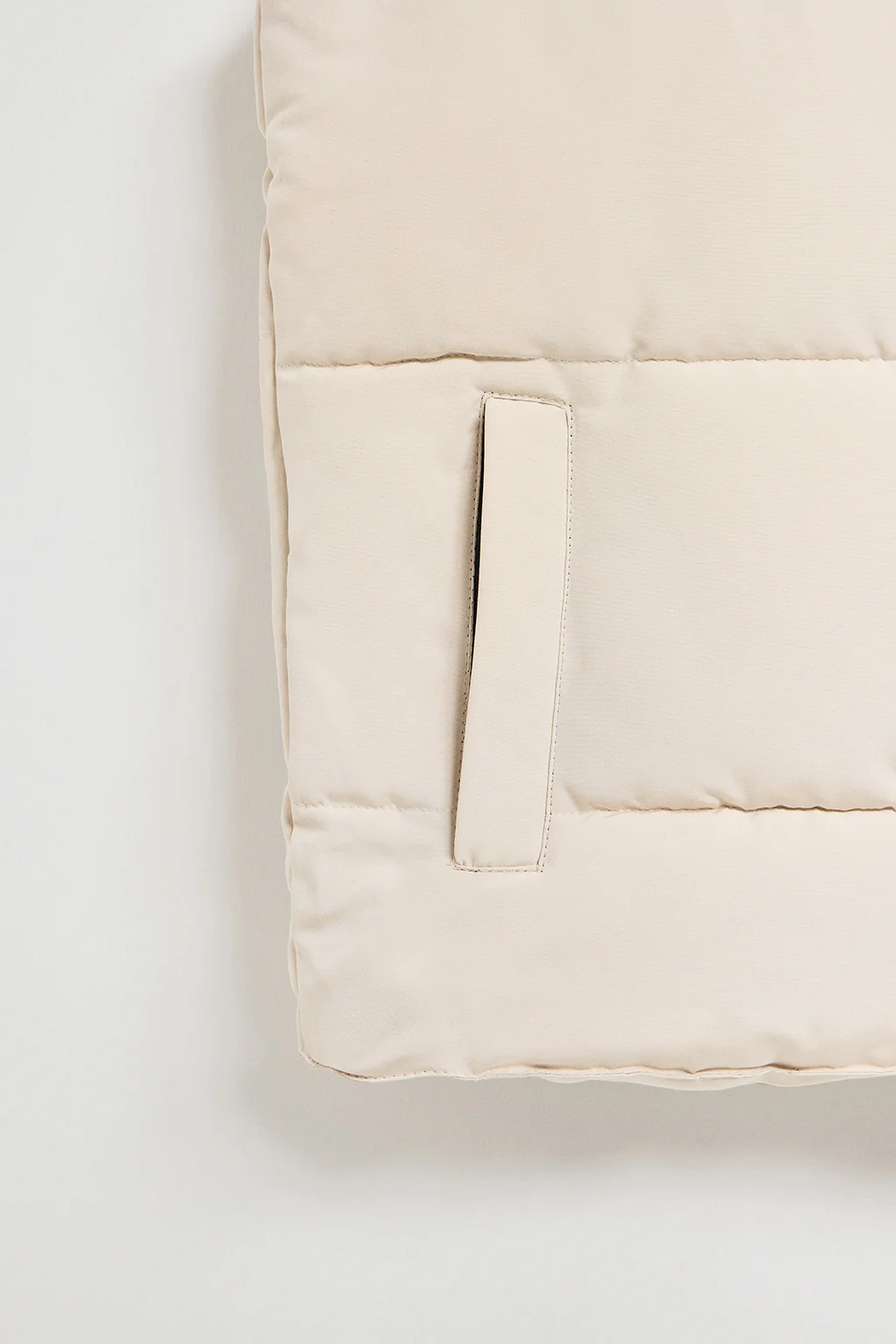 Chaleco beige acolchado con parche engomado Polo Club - Image 8