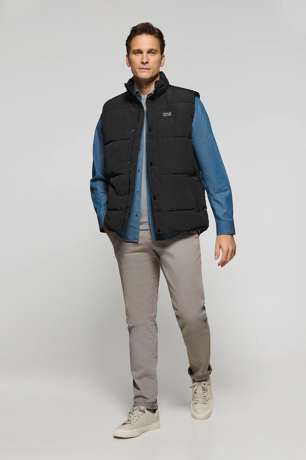 Chaleco negro acolchado con parche engomado Polo Club - Image 3