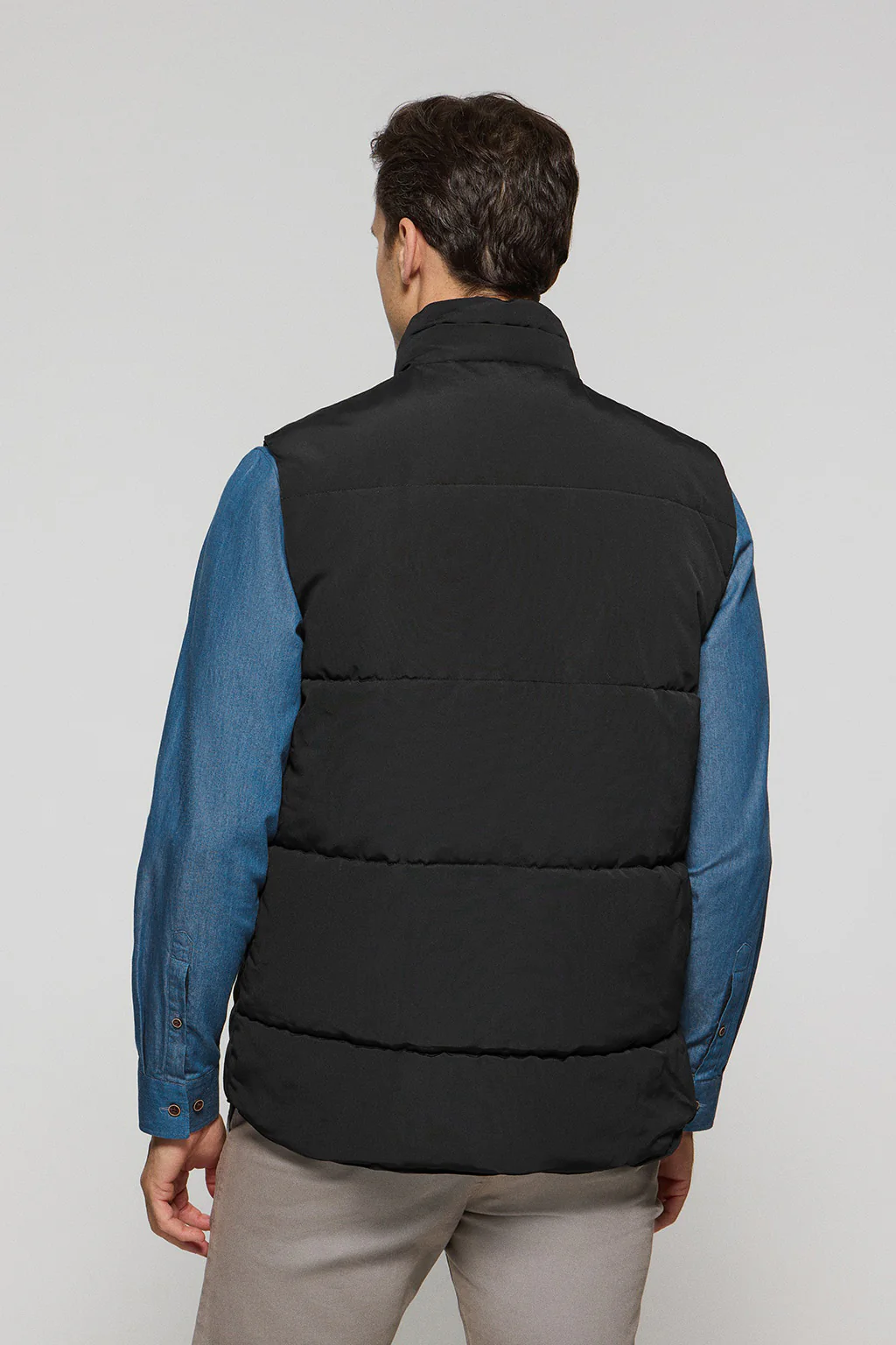 Chaleco negro acolchado con parche engomado Polo Club - Image 6