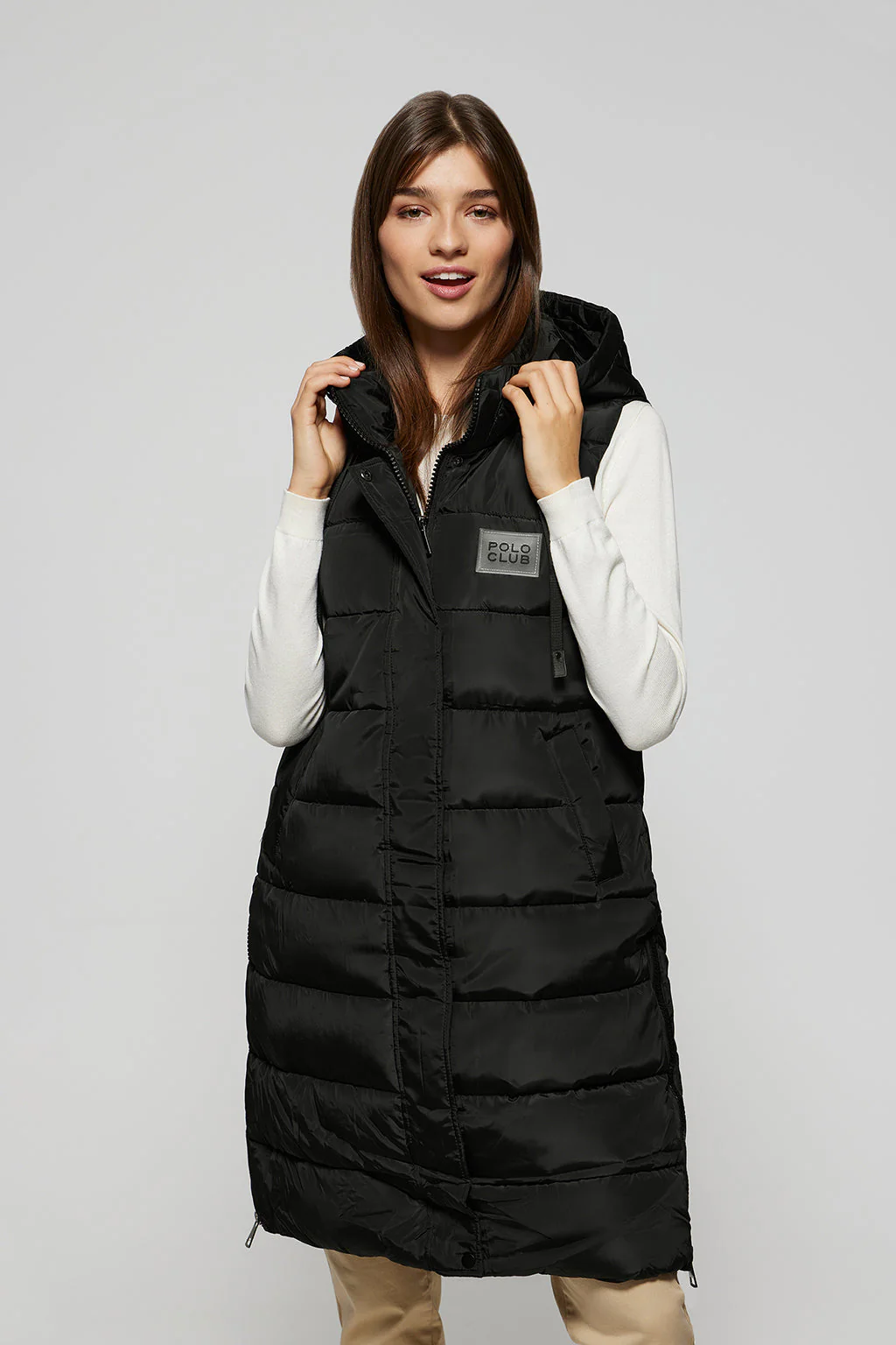 Chaleco negro con capucha y parche Polo Club - Image 3