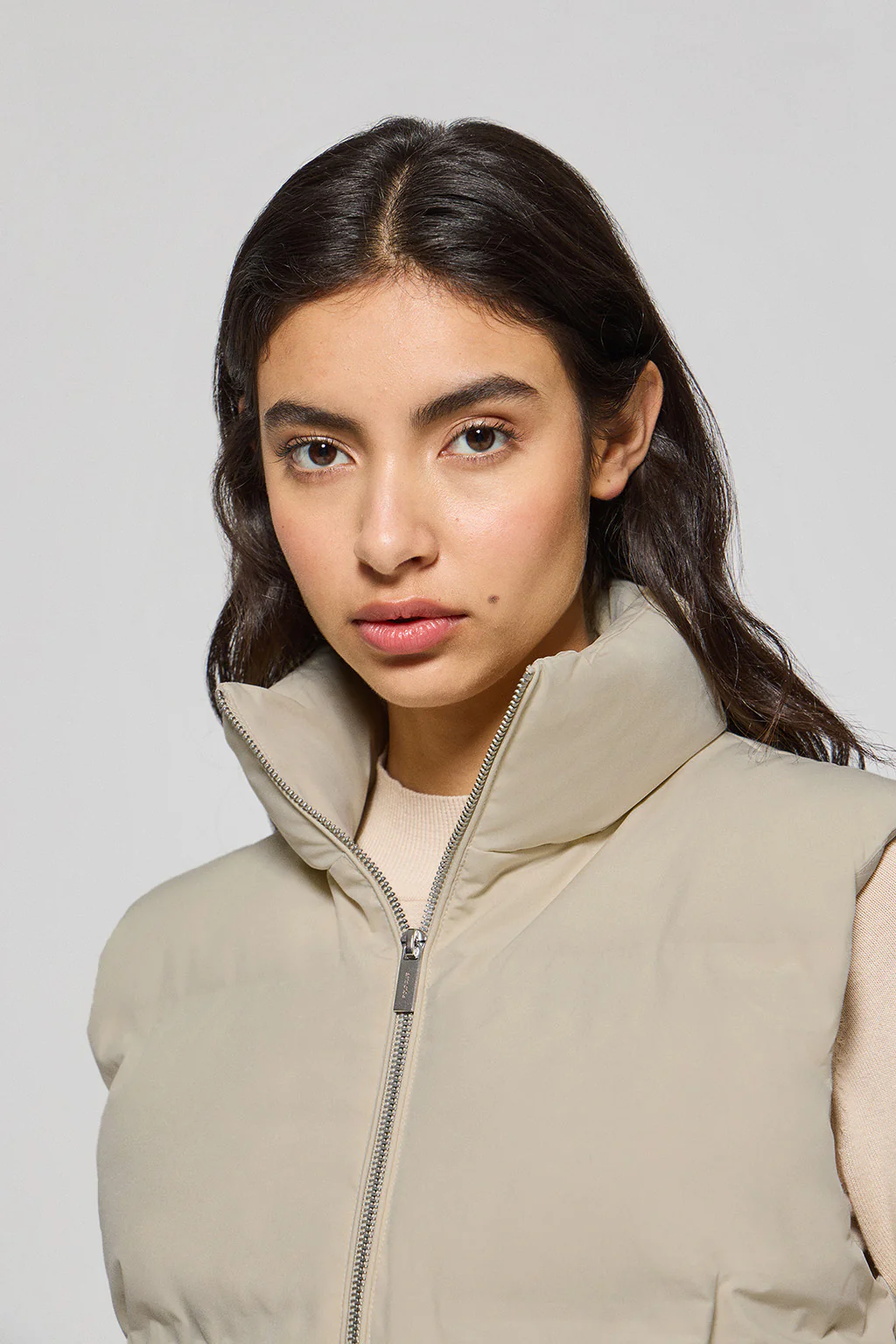 Chaleco beige acolchado Nueva York con detalles Polo Club - Image 2