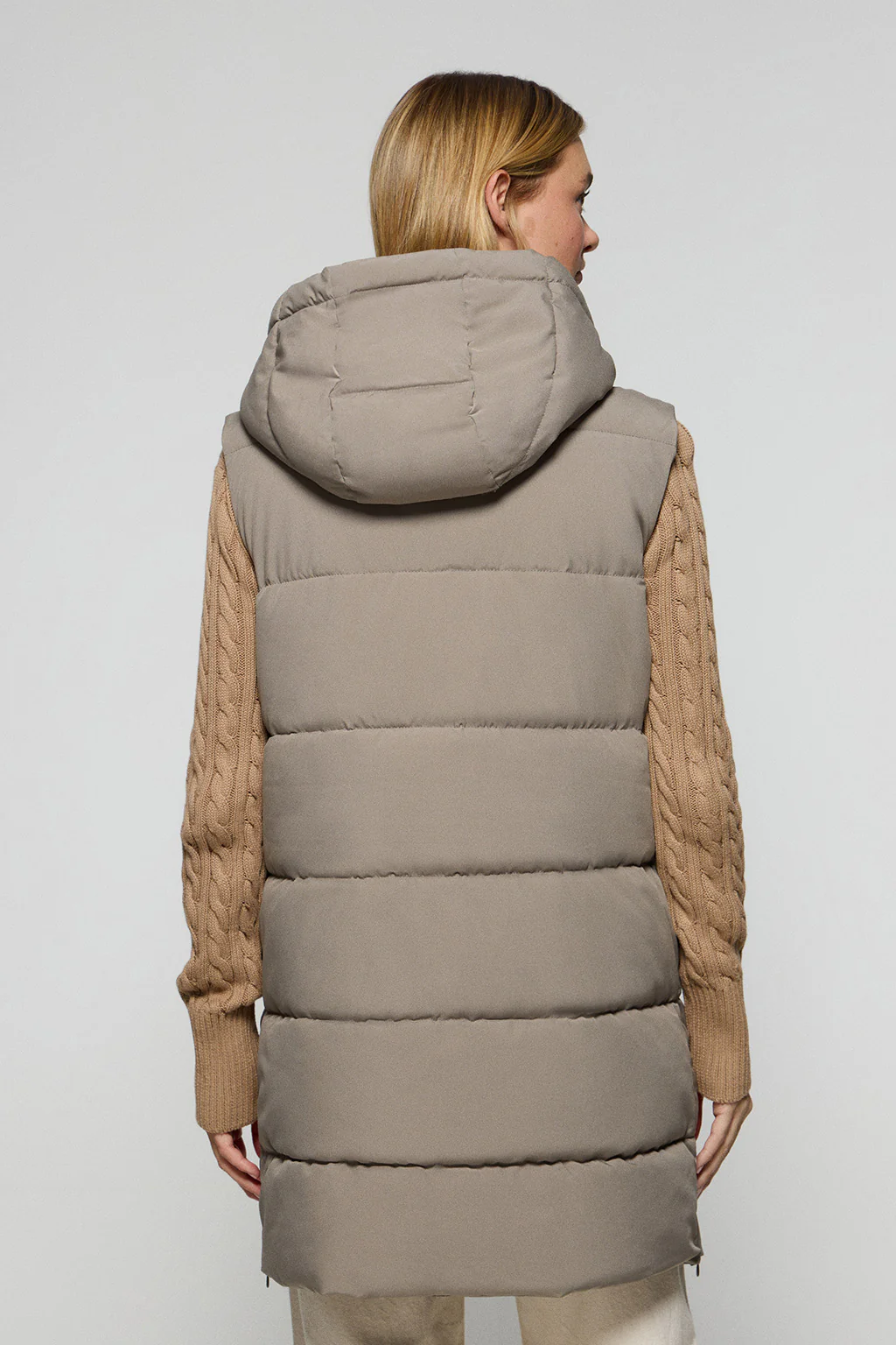 Chaleco color taupe Tokio de capucha extraíble y detalles Polo Club - Image 7