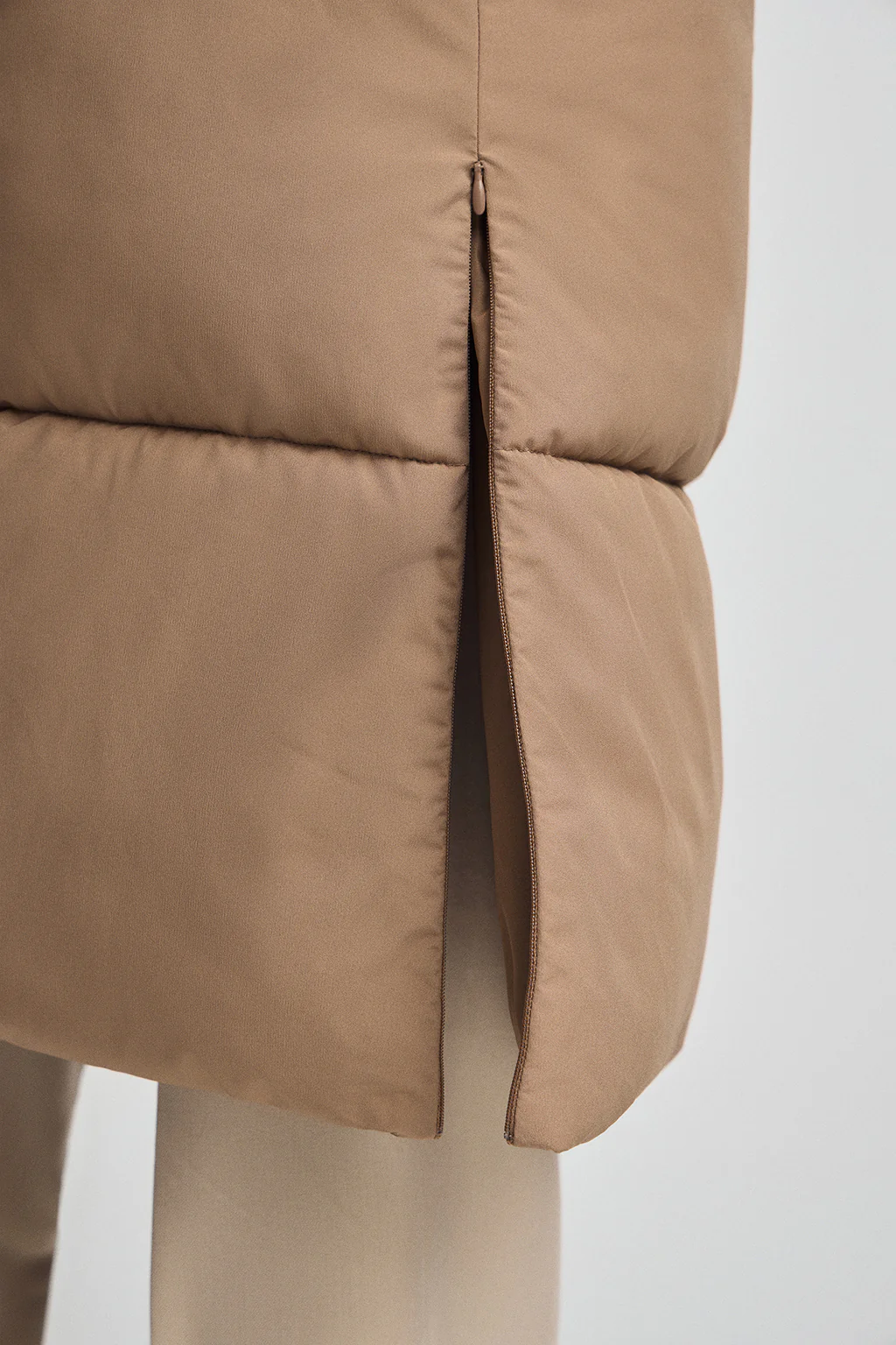 Chaqueta Anne camel con logo Polo Club - Image 5