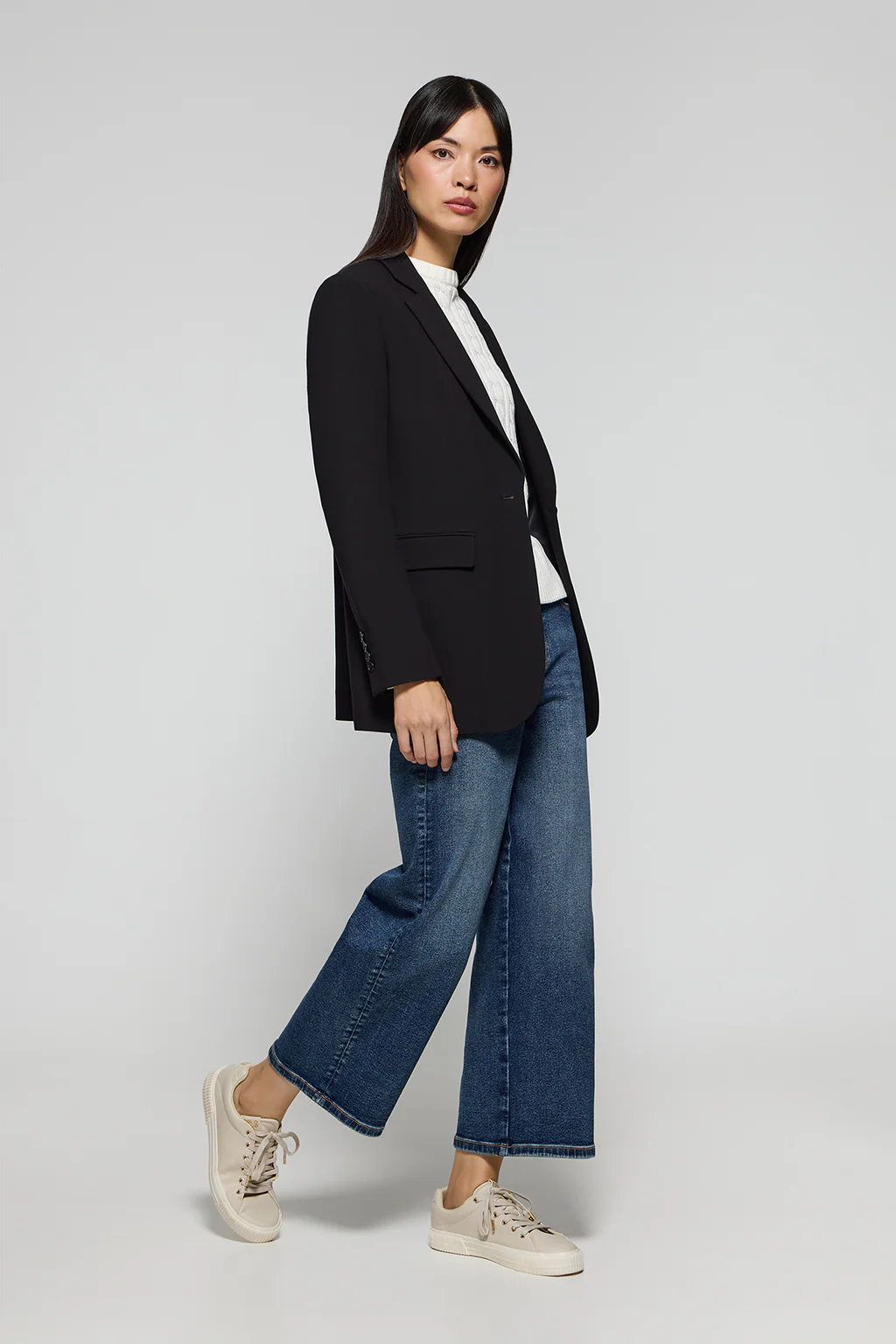 Blazer negra abotonada con detalles Polo Club - Image 3
