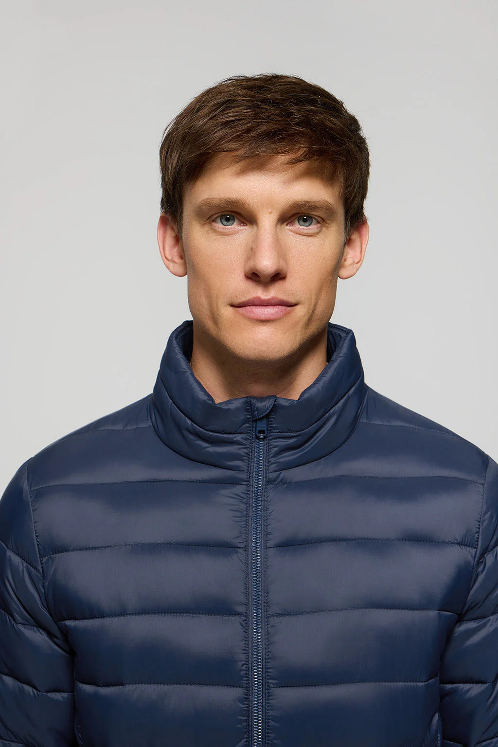 Chaqueta Cabo ultralight azul marino con logotipo - Image 3