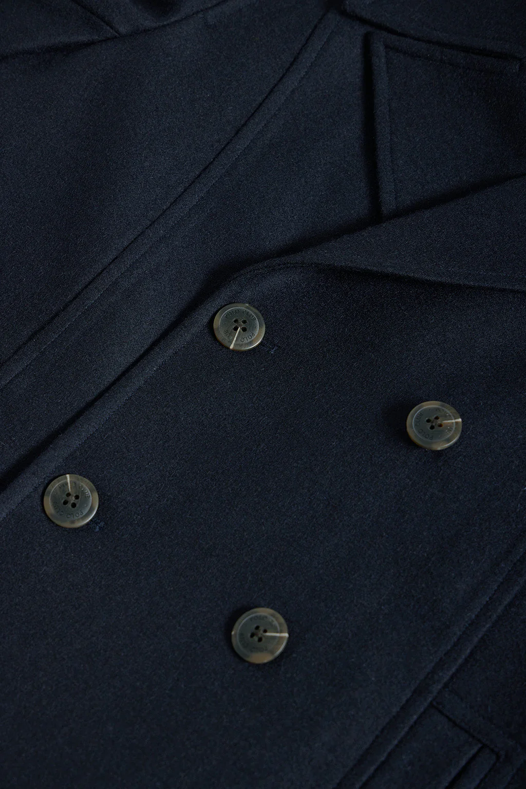 Abrigo lobo de mar Calum azul marino con detalles Polo Club - Image 8