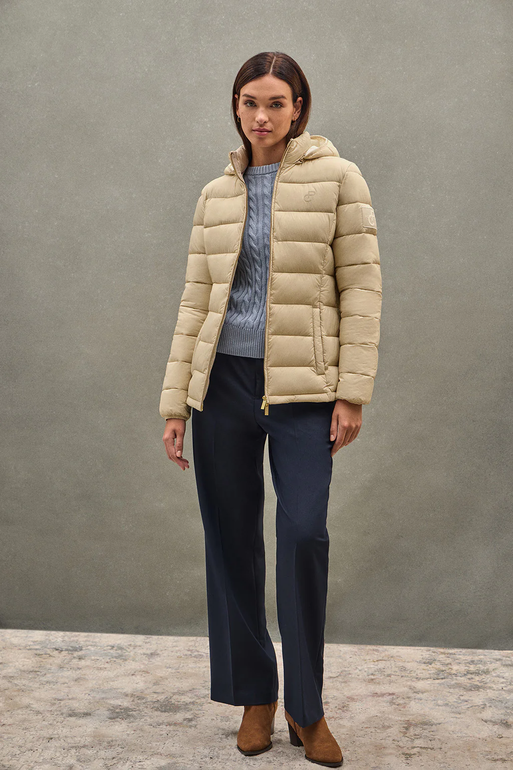 Chaqueta ultralight beige con logo Polo Club