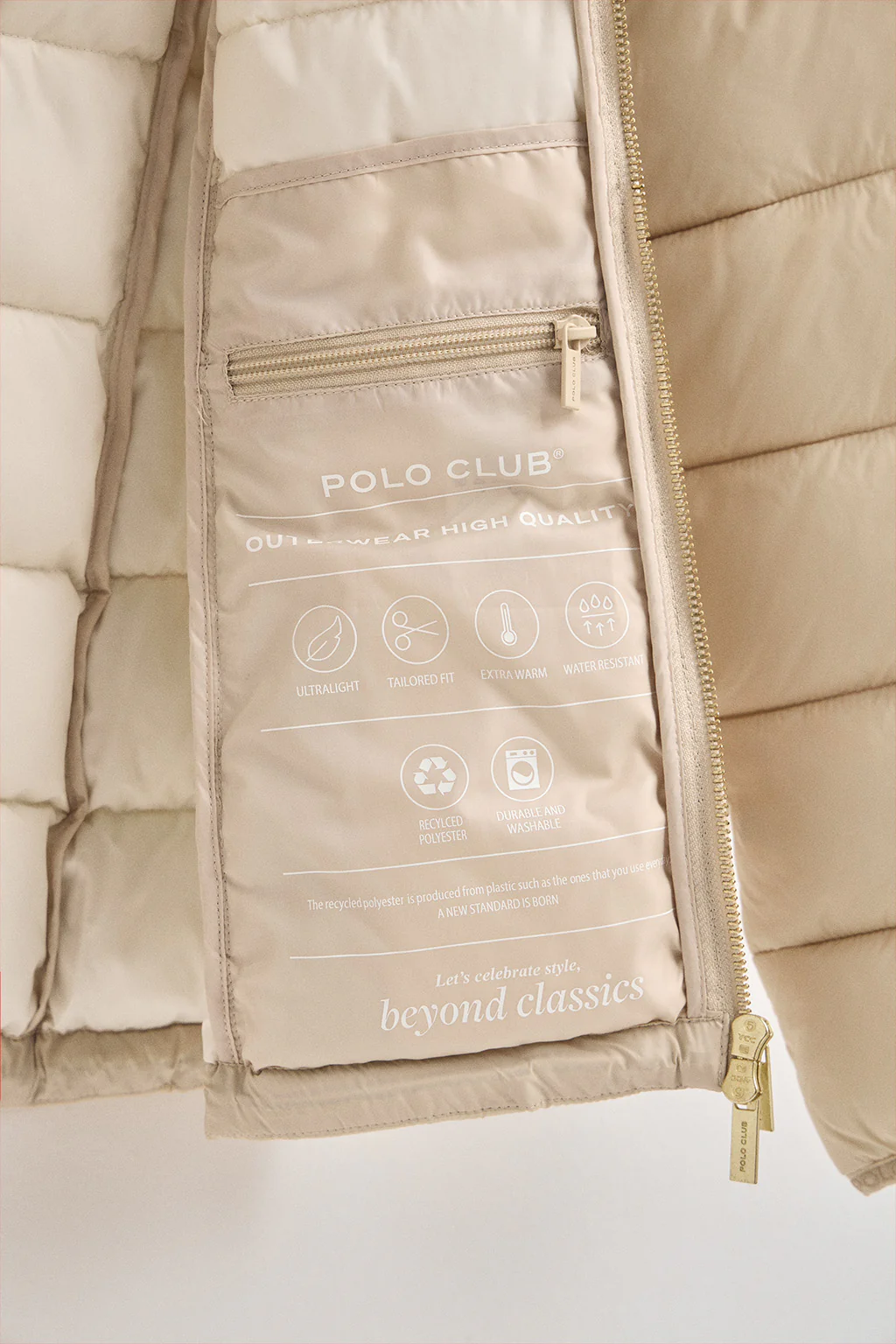 Chaqueta ultralight beige con logo Polo Club - Image 9