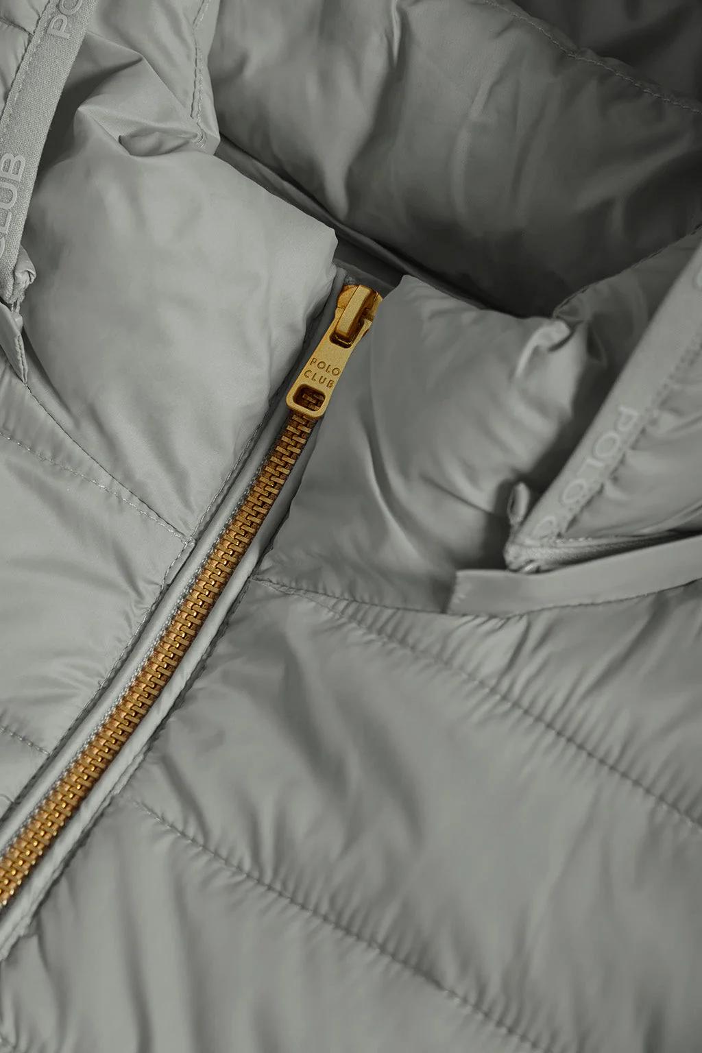 Chaqueta Charles ultralight gris con capucha y logotipo Polo Club - Image 7