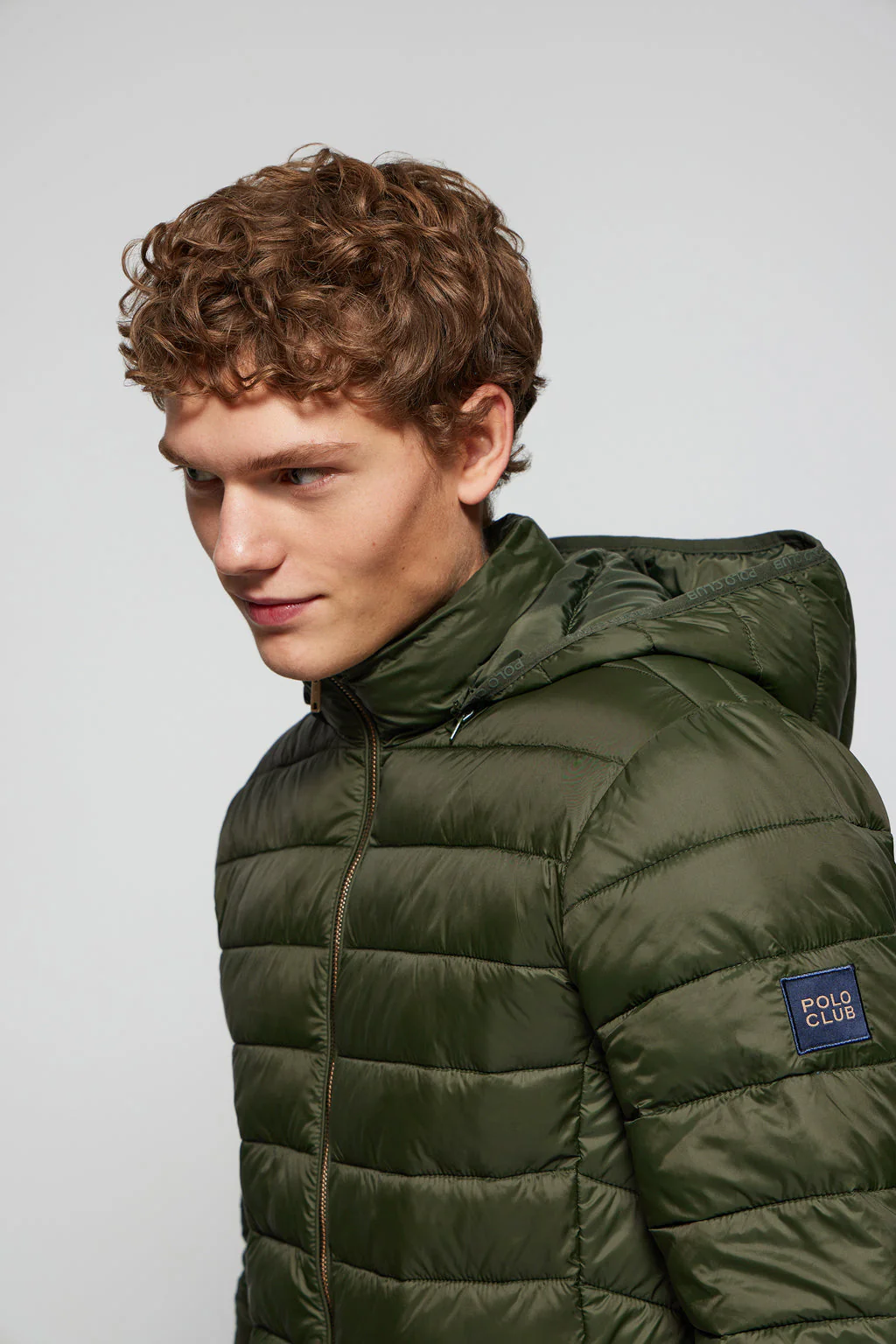 Chaqueta Charles ultralight verde con capucha y logotipo Polo Club - Image 3