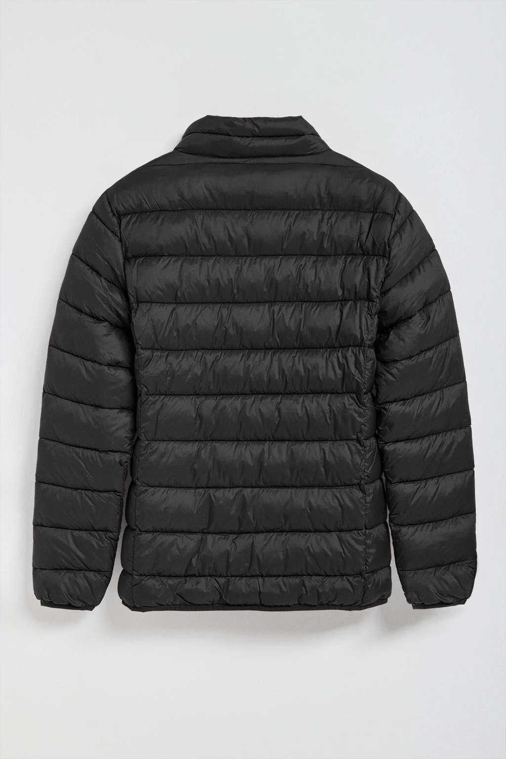 Chaqueta Chase ultralight negra con bordado Rigby Go - Image 7
