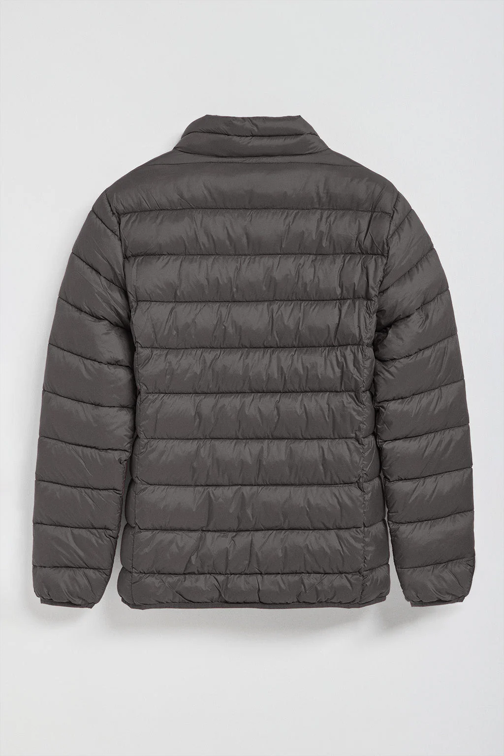 Chaqueta Chase ultralight gris oscuro con parche Rigby Go - Image 7