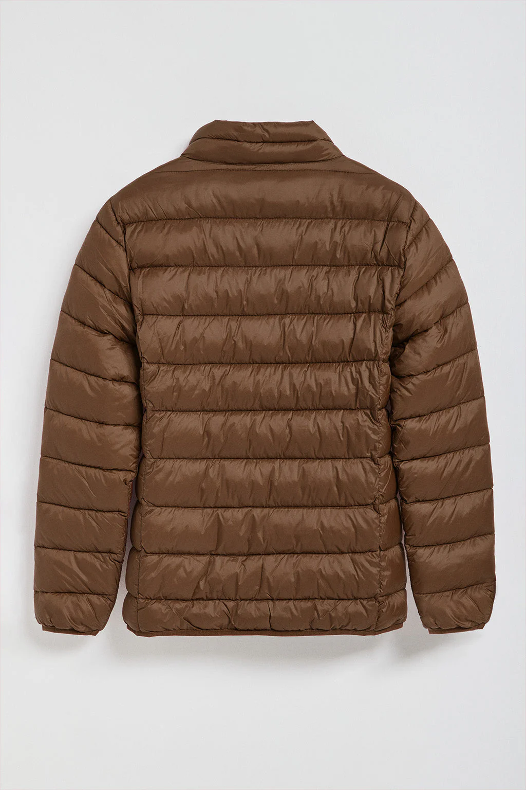 Chaqueta Chase ultralight marrón con parche Rigby Go - Image 7