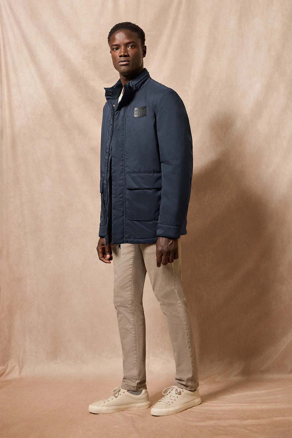 Parka ligera Chelsea color azul marino con parche logotipado - Image 5