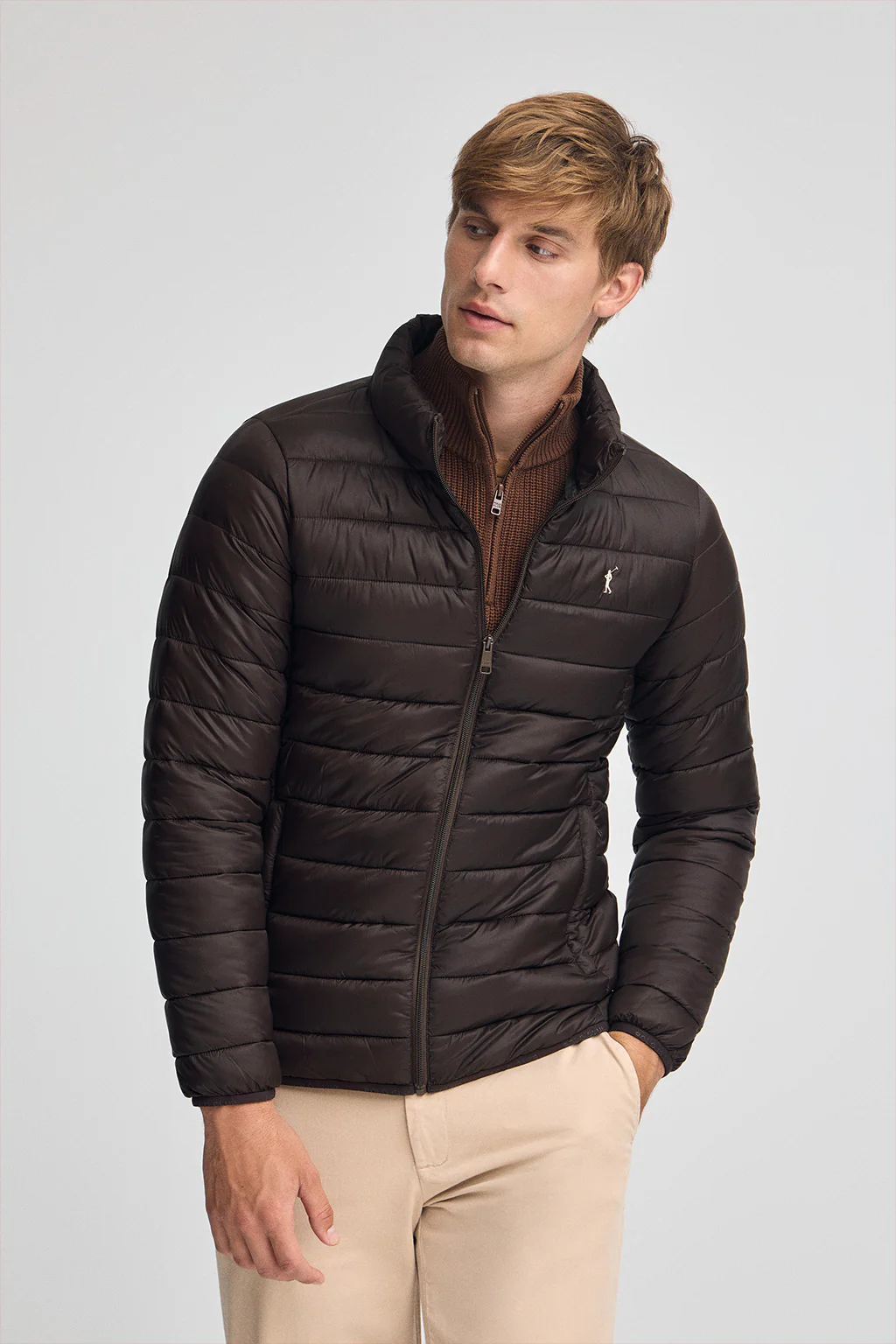 Chaqueta Chuck Embroidery chocolate oscuro con logo Rigby Go