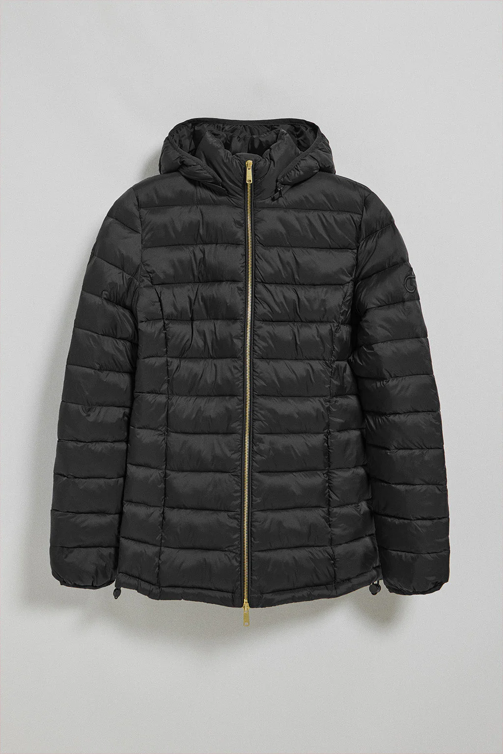Chaqueta ultralight negra Cintia de capucha extraíble y bordado PC - Image 11