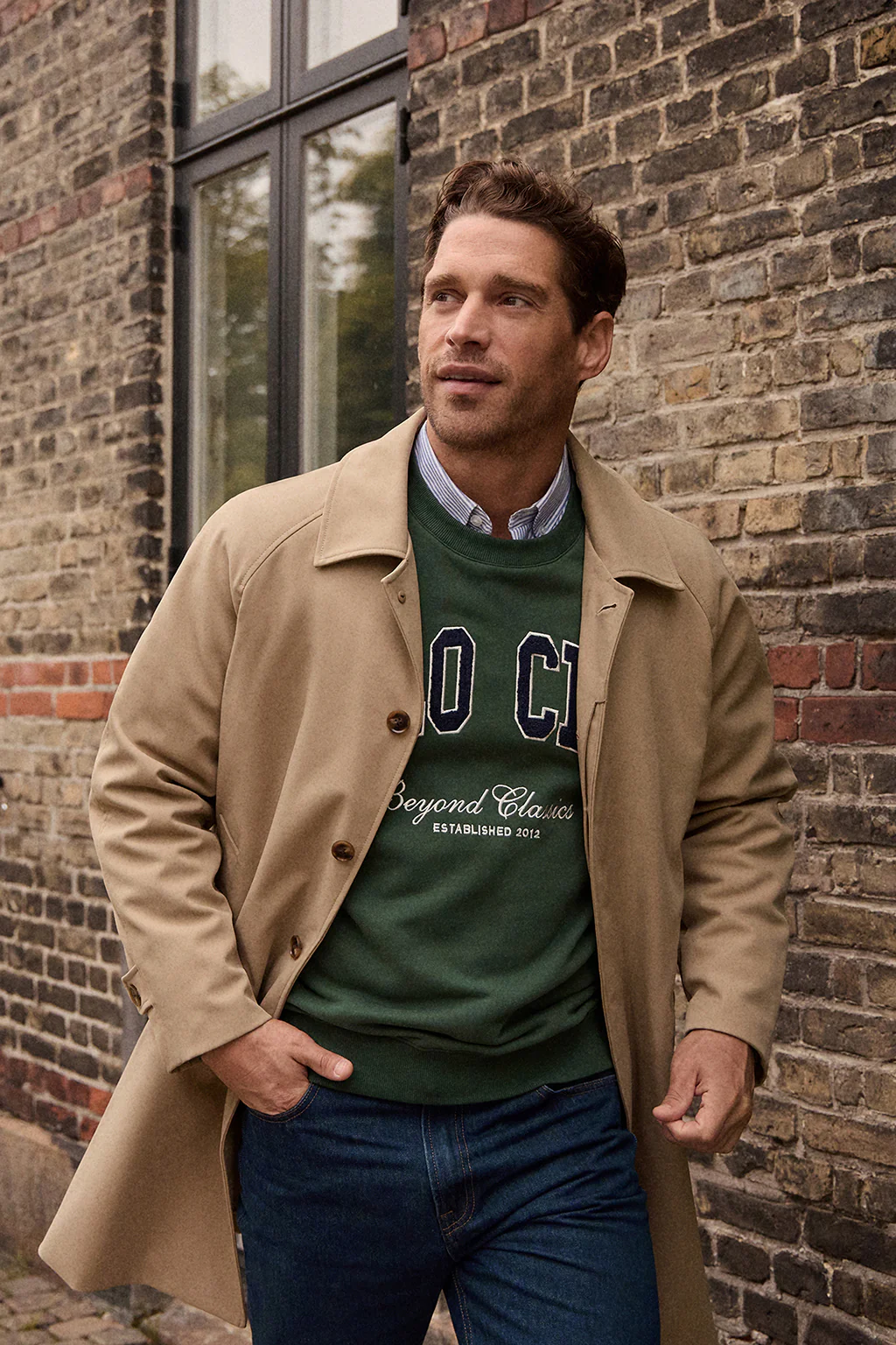 Abrigo Clemson color piedra con logo Polo Club - Image 6