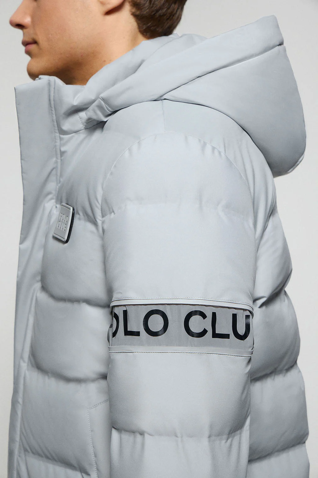Abrigo gris Courchevel de capucha desmontable y detalles Polo Club - Image 5