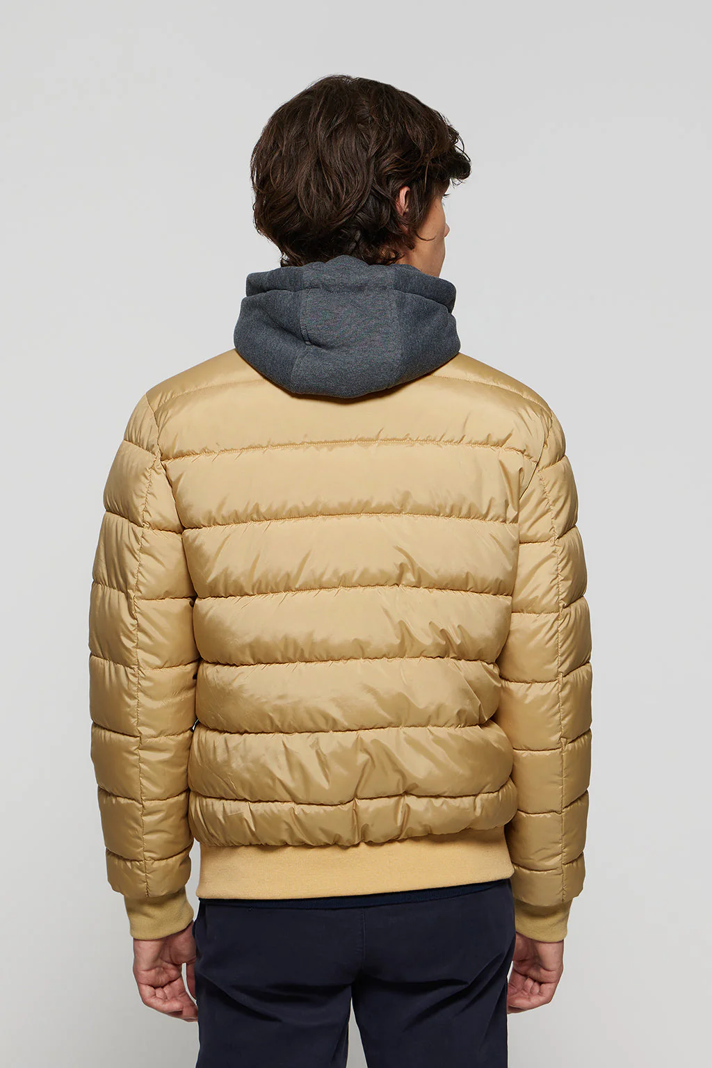 Chaqueta Dolomite acolchada color camel con parche Polo Club - Image 4