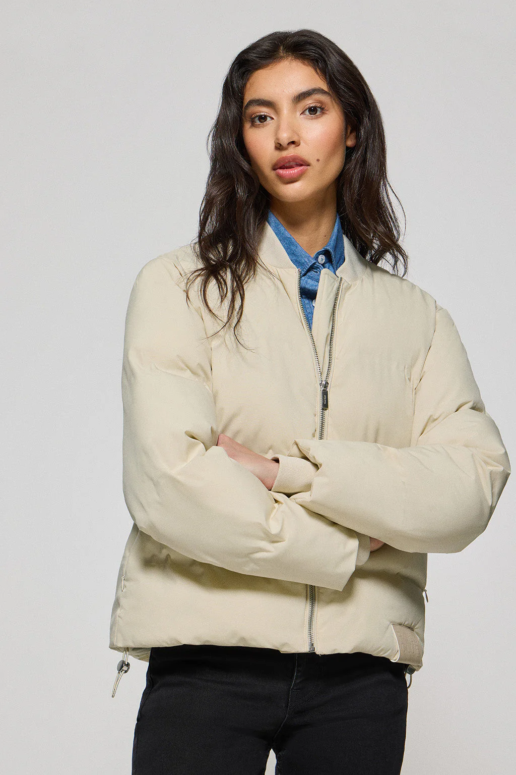 Bomber acolchada beige Dubái con detalle Polo Club - Image 3