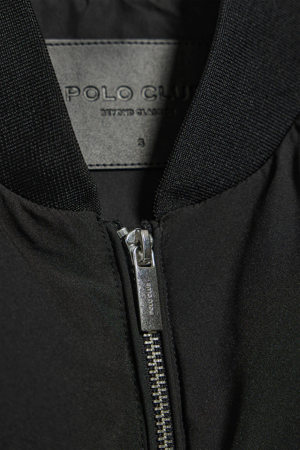 Bomber acolchada negra Dubái con detalle Polo Club - Image 8