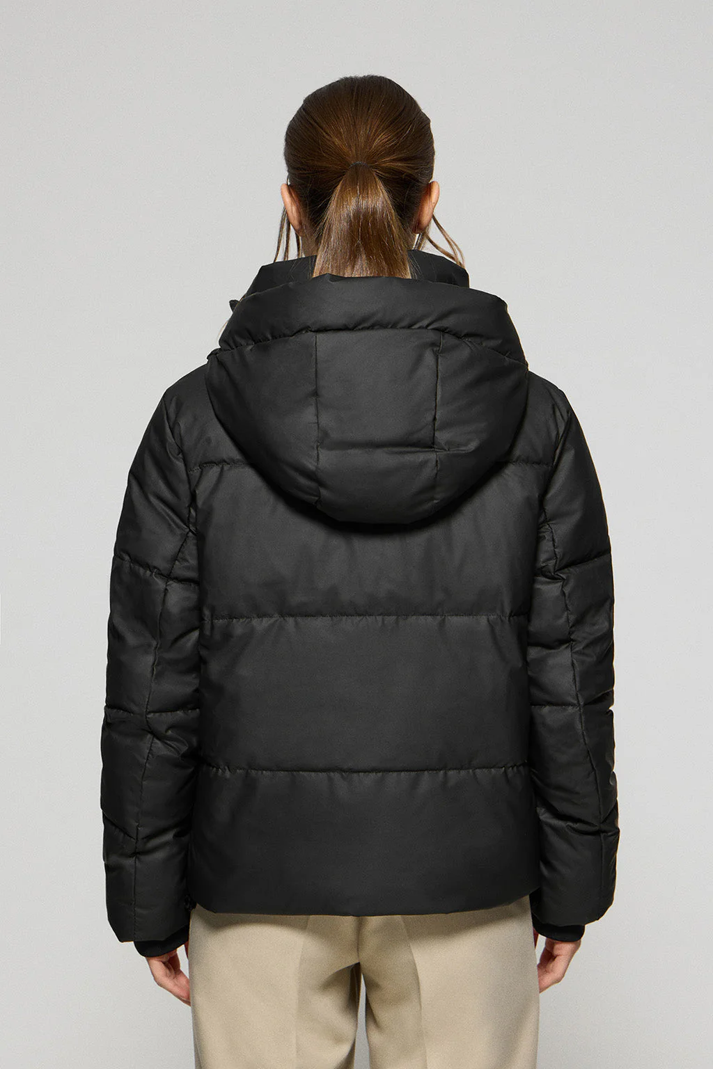 Chaqueta acolchada negra Glacier de capucha fija y detalles Polo Club - Image 7