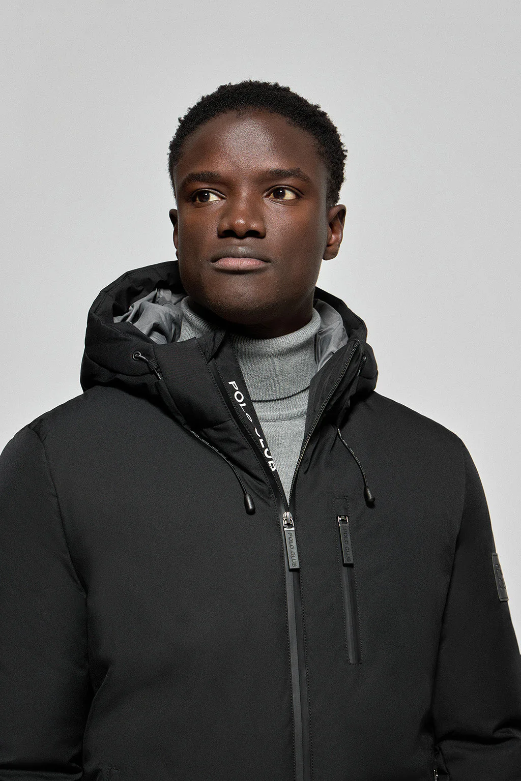 Chaqueta negra Gstaad de capucha fija y detalles Polo Club - Image 2