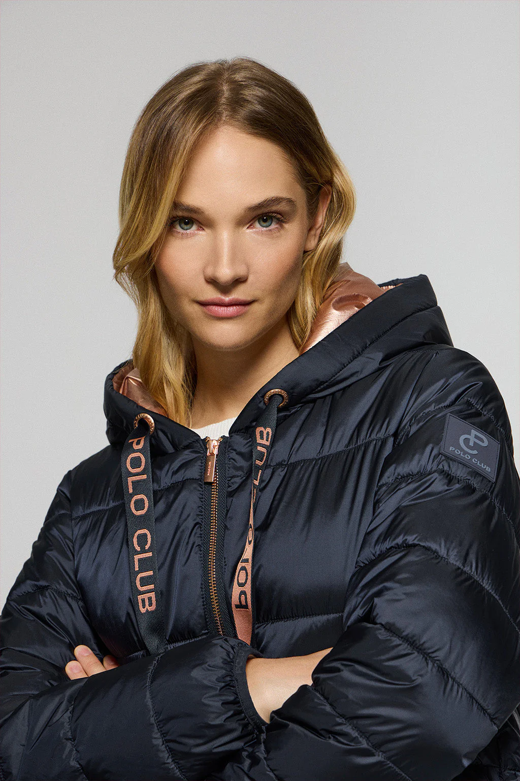 Chaqueta Ice acolchada azul marino de capucha fija y detalles Polo Club - Image 2