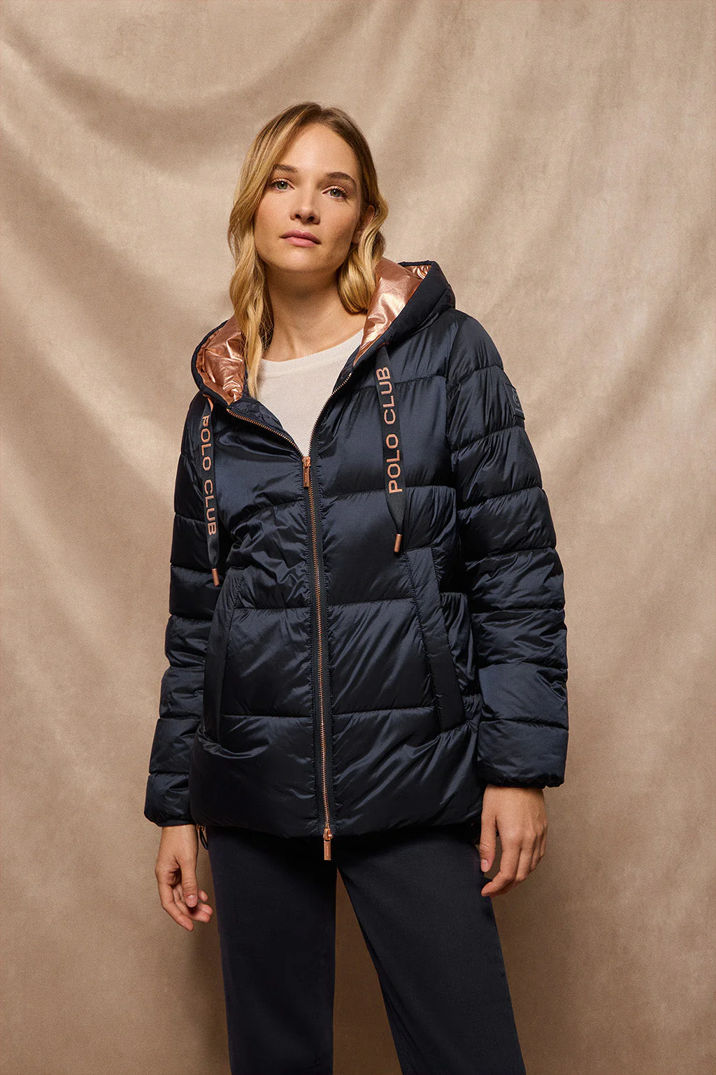 Chaqueta Ice acolchada azul marino de capucha fija y detalles Polo Club - Image 6