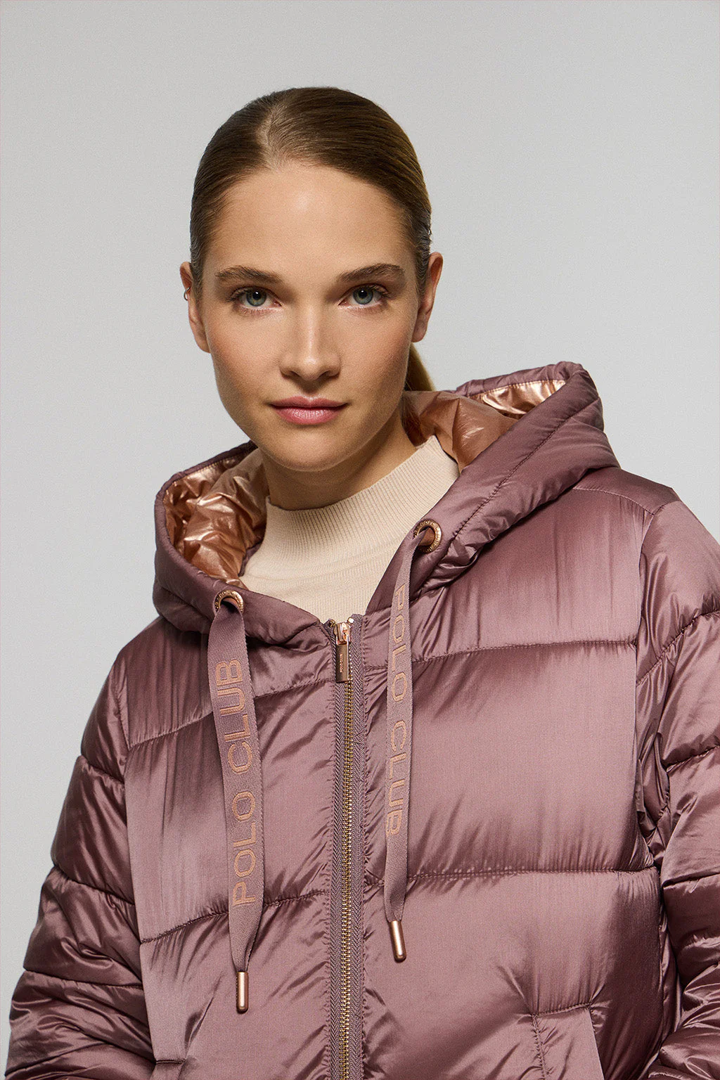 Chaqueta Ice acolchada rosa taupe de capucha fija y detalles Polo Club - Image 2
