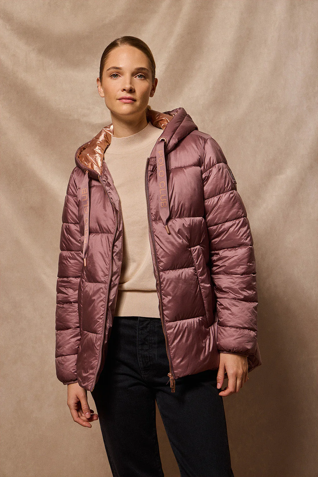 Chaqueta Ice acolchada rosa taupe de capucha fija y detalles Polo Club - Image 5