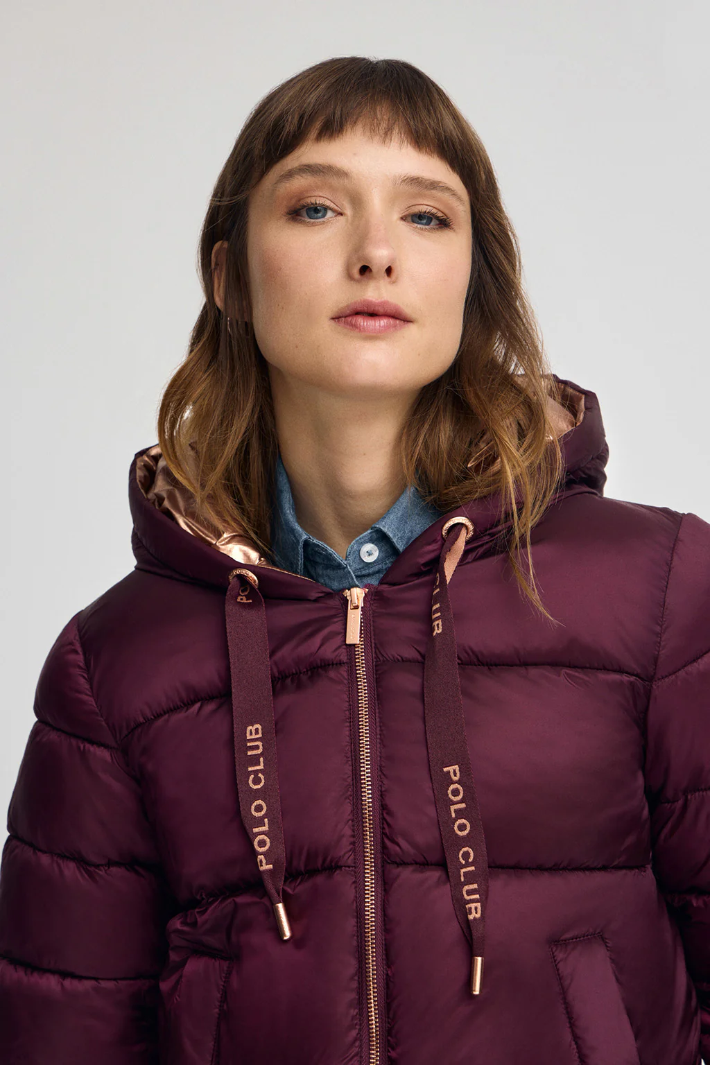 Chaqueta Ingrid color borgoña con logo Polo Club - Image 2