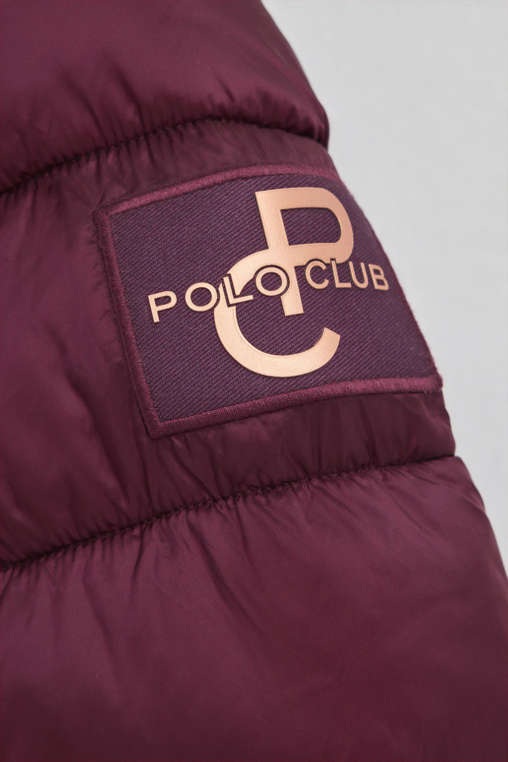 Chaqueta Ingrid color borgoña con logo Polo Club - Image 8