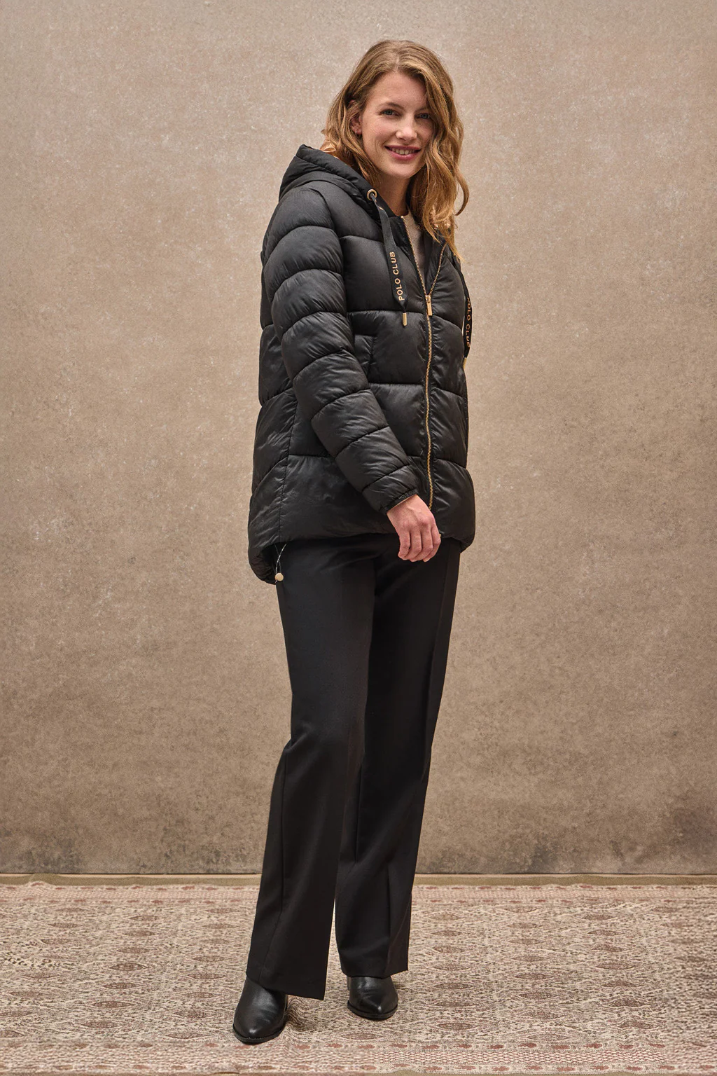 Chaqueta Ingrid negra con logo Polo Club - Image 4