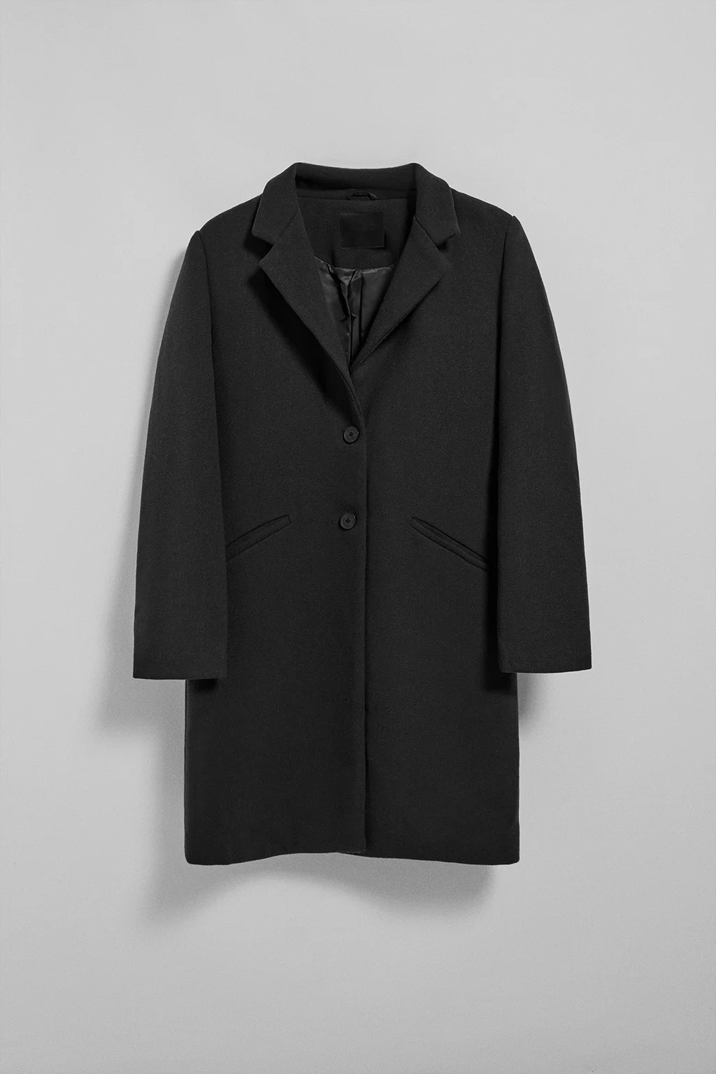 Abrigo Kate abotonado negro con detalles Polo Club - Image 8