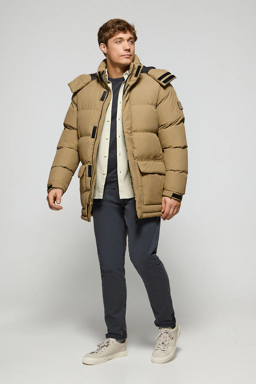 Chaqueta beige oscuro Midtown de capucha desmontable y detalles Polo Club - Image 4