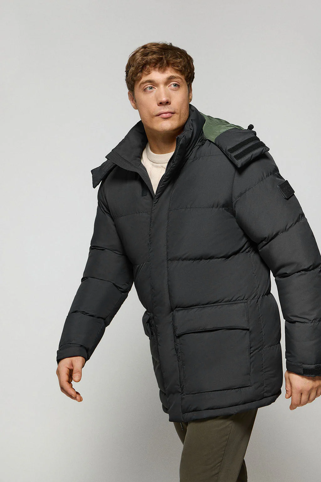 Chaqueta negra Midtown de capucha desmontable y detalles Polo Club