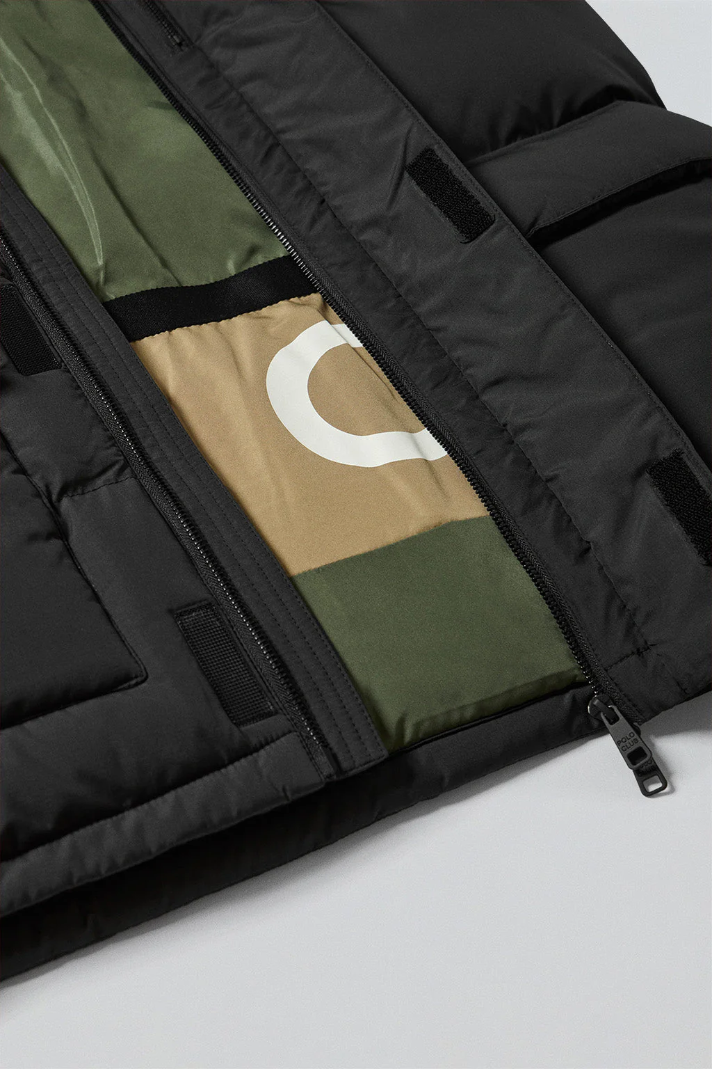 Chaqueta negra Midtown de capucha desmontable y detalles Polo Club - Image 10