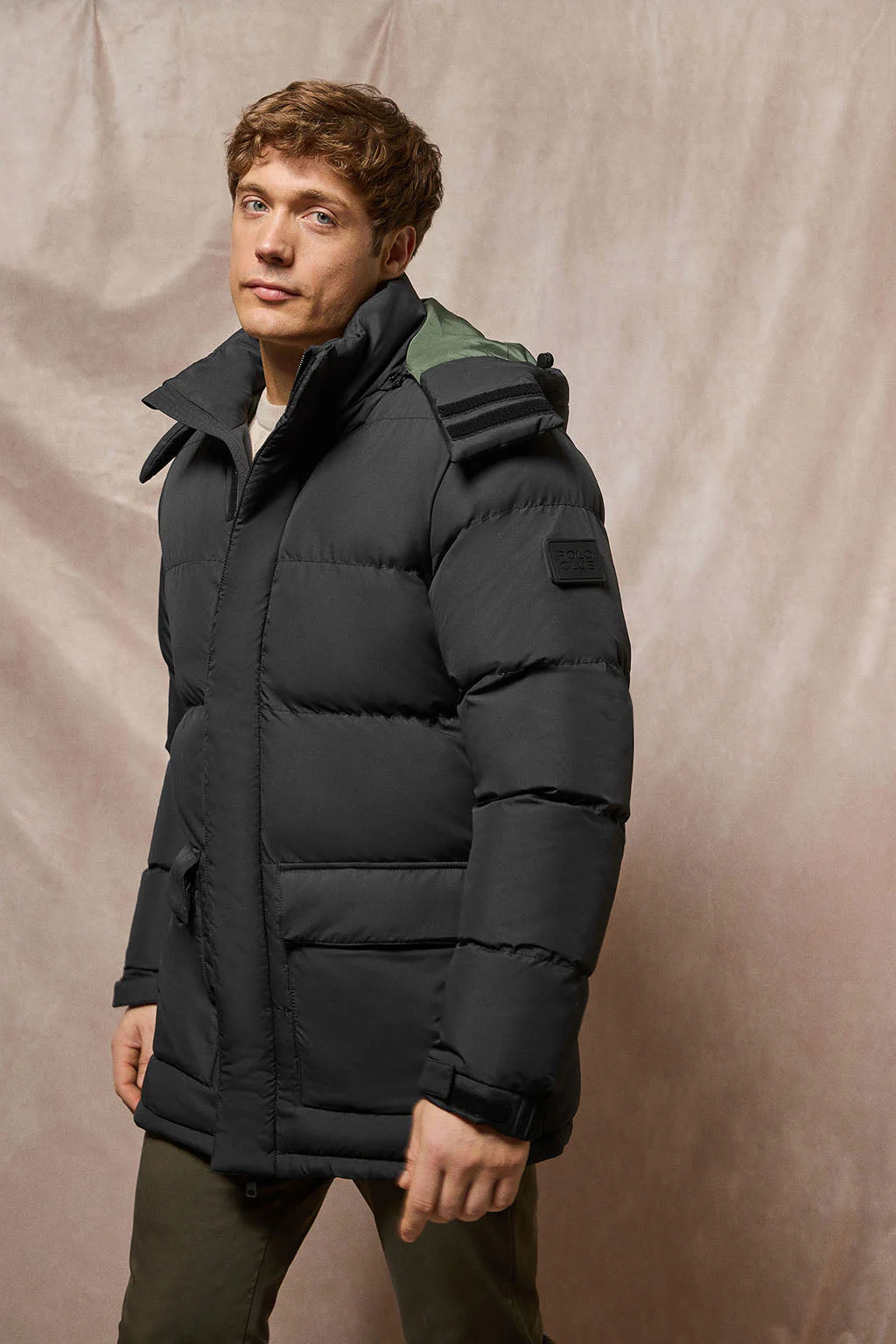 Chaqueta negra Midtown de capucha desmontable y detalles Polo Club - Image 6